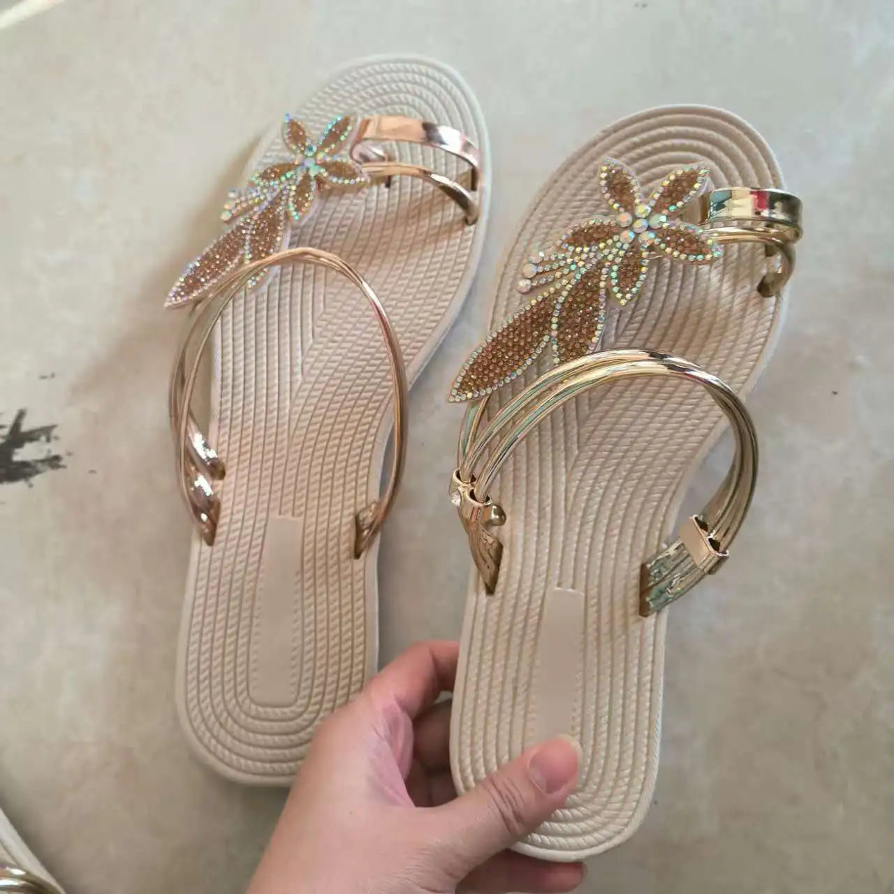 Bloemen Rhinestone Sandaal — Stijlvol naar het Strand & Verder